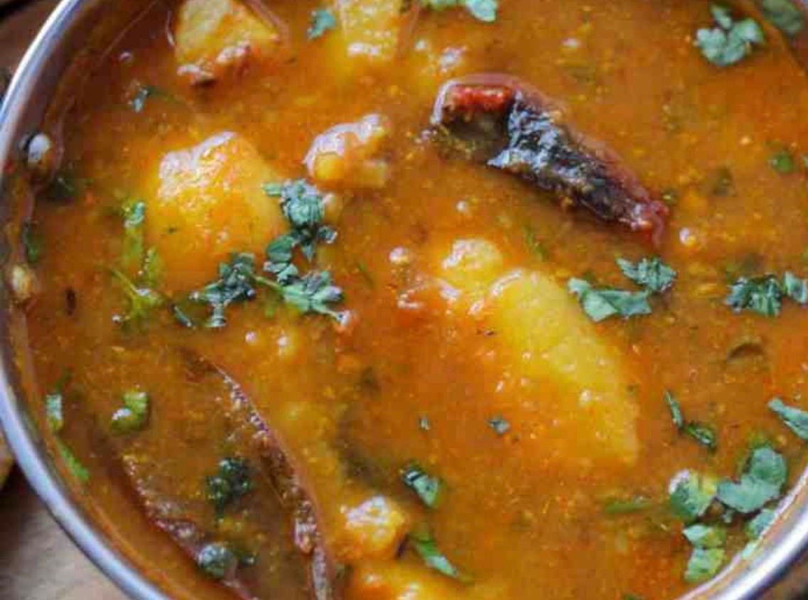 Halwai Style Aloo Ki Subji